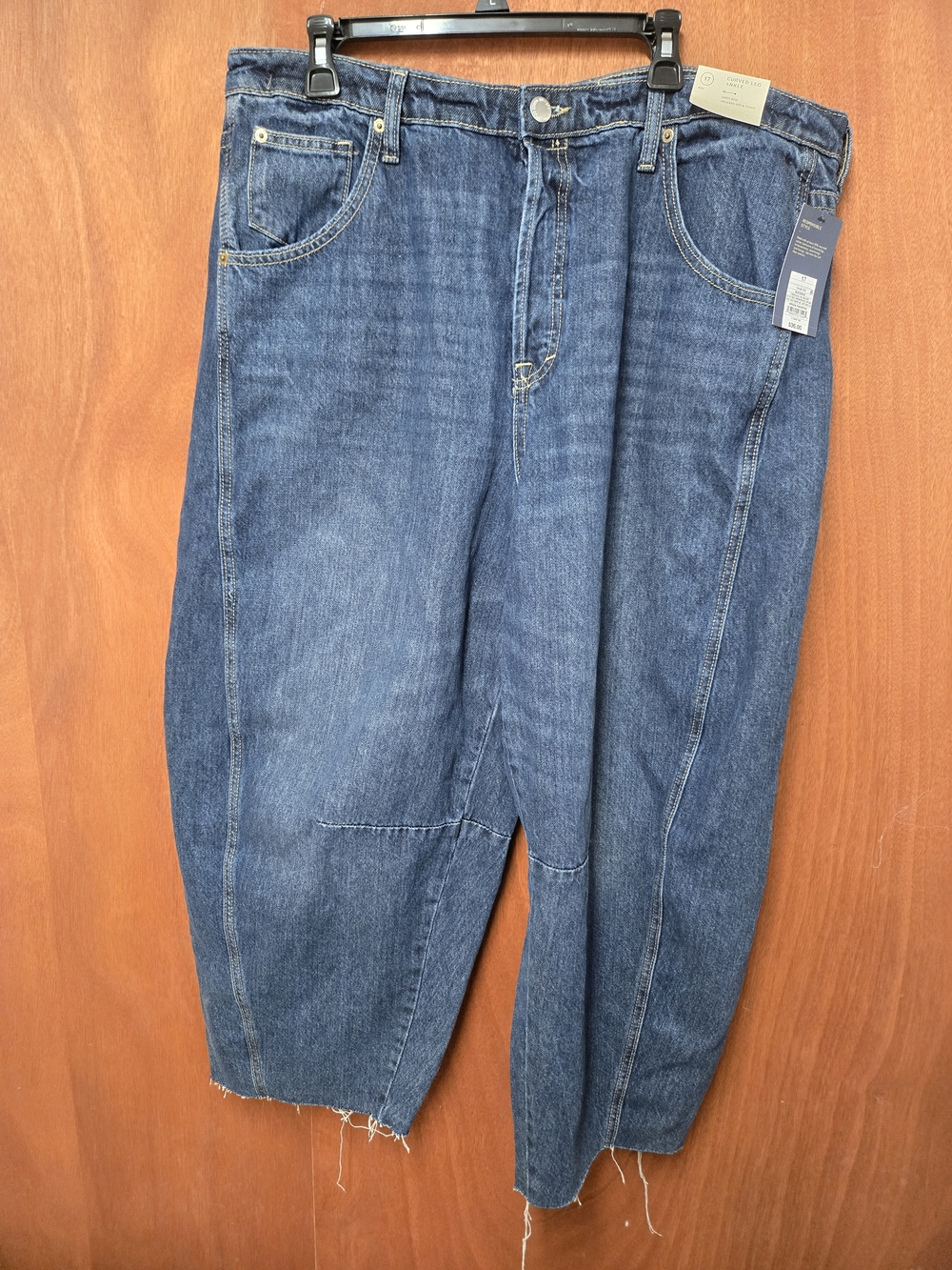 Women's High-Rise Curved Leg Barrel Jeans - Universal Thread Dark Wash 17
